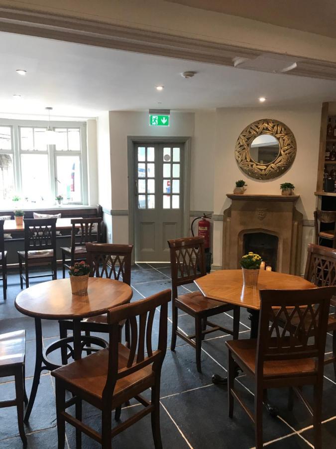 The Cross Keys Sherborne Hotel *